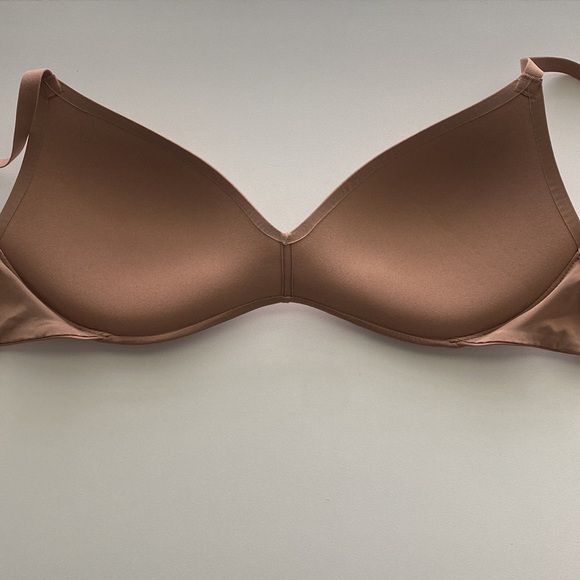 Skims wireless form push up bra -NWT - Picture 6 of 8